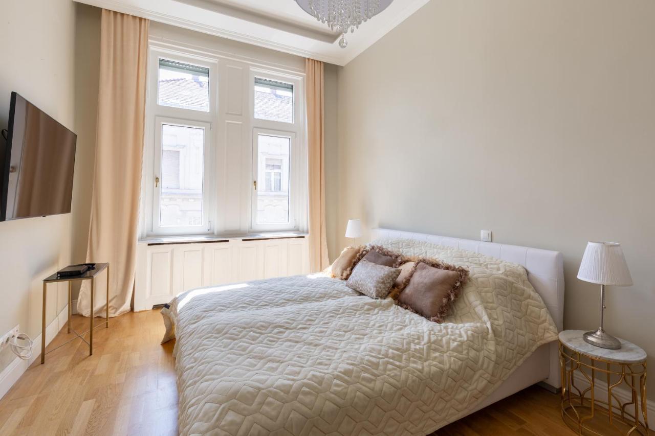 Designer Luxury Home In The Jewish Quarter Budapest Eksteriør billede