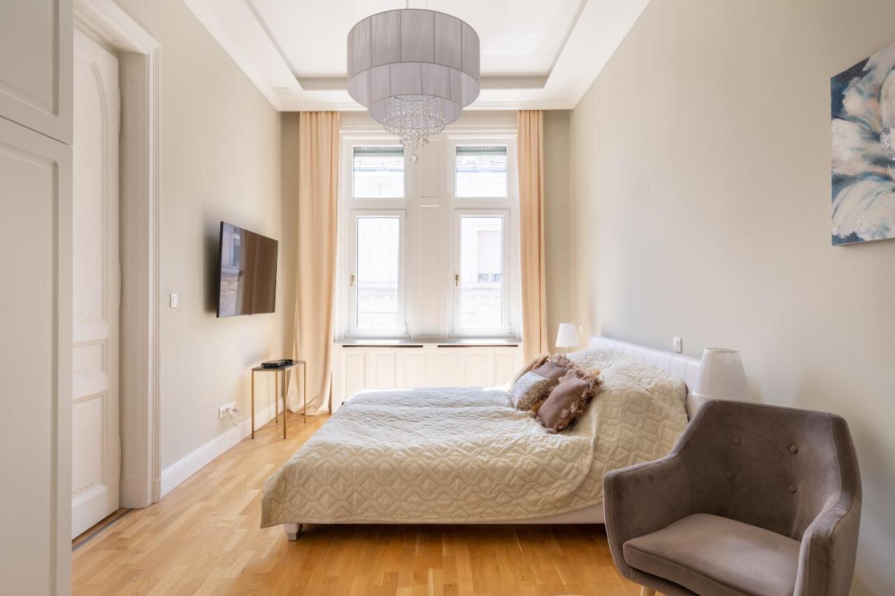 Designer Luxury Home In The Jewish Quarter Budapest Eksteriør billede